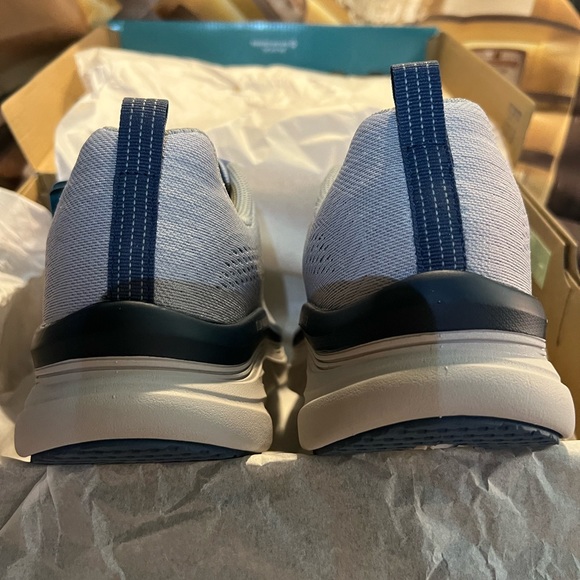 MEN’S SKECHERS D’LUX WALKER - Picture 5 of 6